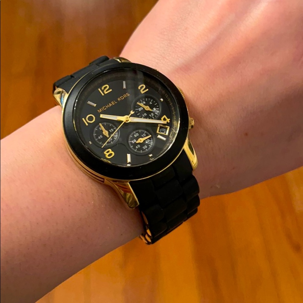 MK watch